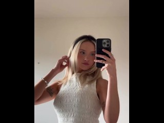 TikTok Girl Accidental Pussy Leak