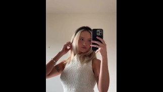 TikTok Girl Accidental Pussy Leak