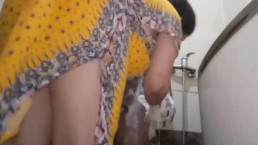 حويتها فالدوش عجبها زبي و بغات تمصو