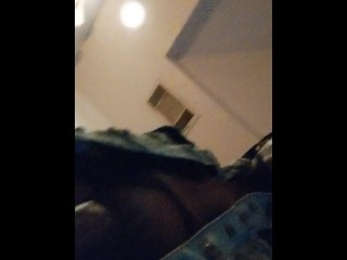 Капюшон Prince J с большим черным членом мигает