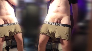 Watch me touch myself in front of the mirror (close up HD) ;)