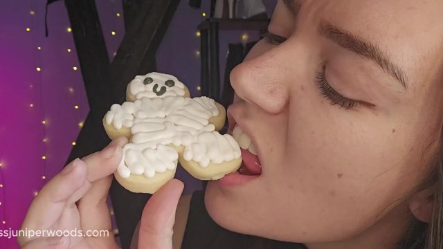 Giantess Vore: Transformed Into a Cookie, Full Video
