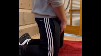 Self ballbusting video 1