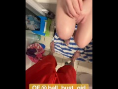 Ballbusting Squeezes - Screenshot 5 of 16 - Real Couple