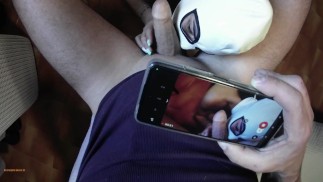 Милфа с идеальным телом в колготках и на каблуках делает фантастический минет от первого лица с глотанием спермы