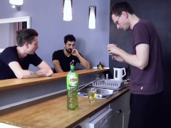 Musisz poradzić sobie sama - Screenshot 3 of 16 - Sex Grupowy