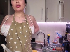 ميرا نوري خادمه عند شاب طالب جامعه وناك طيزي وكسب - Screenshot 3 of 16 - Mia Khalifa