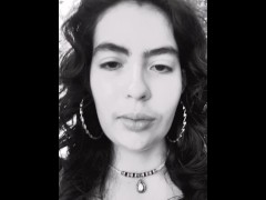 Nice walk - Screenshot 10 of 16 - 18 Year Old Latina