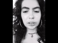 Nice walk - Screenshot 14 of 16 - 18 Year Old Latina