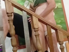 سکس ایرانی خفن تو پله ها. نزاشت بریم تو اطاق