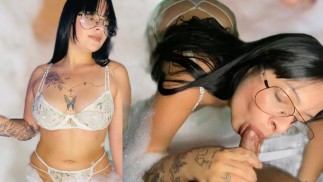Il a accompagné la soeur de ma copine dans le jacuzzi