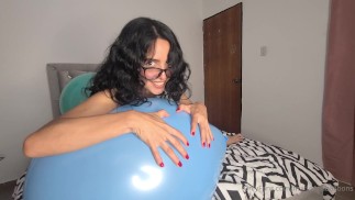 Sensual Popping Sit Up for Pop and Mouth Pop (full video on C4S / MV / OF / Membersite)