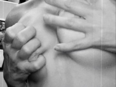 Playing with my titties: Upclose POV