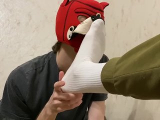 good boy licks feet and sucks uncut, big cock of young top