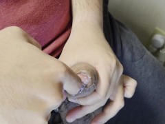 包茎チンポの勃起からオナニー、射精迄 - Screenshot 16 of 16 - 日本人