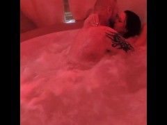 Délicieuse soirée sexxx dans le spa
