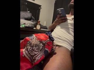 她把那根鸡巴吃了