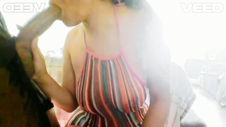 ÄGYPTISCHE STRIPPERIN LUTSCHT GROSSEN SCHWARZEN SCHWANZ BEI ORGIE PARTY MUSIK SPIELT