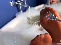 Goddess takes a bath in tan pantyhose and teases you with nylon feet