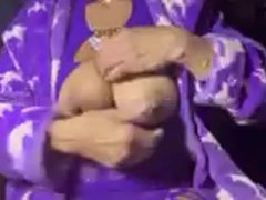 Big Tits - Screenshot 6 of 16 - Babe