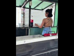 Amiga Ofrecida en el puesto de Tostadas - Screenshot 5 of 16 - Girl Masturbating