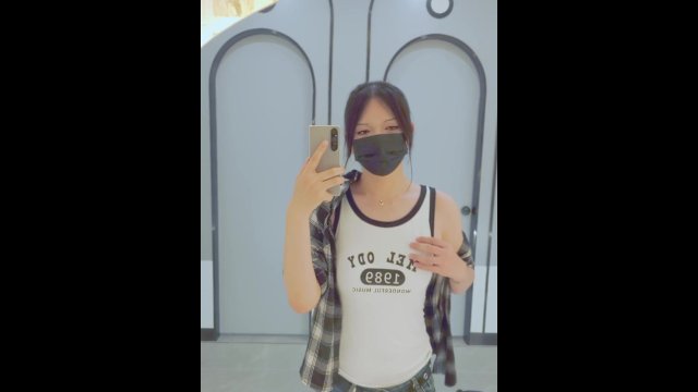 Crossdresser Masturbating In The Mall's Toilet