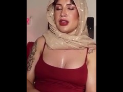 MAMI JAAN NEEDS A FOOT MASSAGE - Screenshot 10 of 16 - Pov