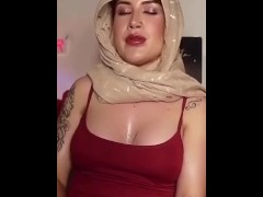 MAMI JAAN NEEDS A FOOT MASSAGE - Screenshot 5 of 16 - Pov