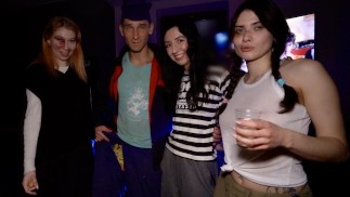 Wilde Orgie bei Sexparty - Studenten ficken und bekommen Orgasmen
