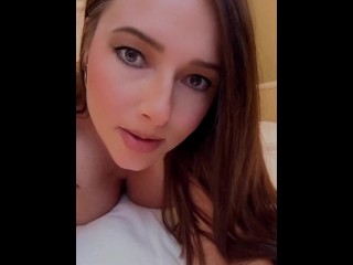 Трахаю себя, желая, чтобы ты был здесь, милфа мастурбирует