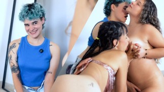 CHUPAS TAN RICO! novias se comen a su mejor amiga tetona apasionadamente