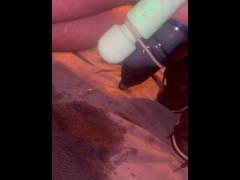 Pendulum piss - Screenshot 14 of 16 - Edging Handjob