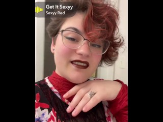 Slutty Rocker Shows off