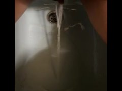 Caliente pis - Screenshot 7 of 16 - Human Urinal