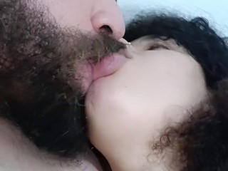 жена целуется 18 лет любит целоваться перед камерой, она промокает💦😵😋🤤😘🫦😙