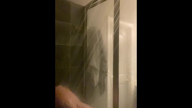 Viens prendre une douche avec moi