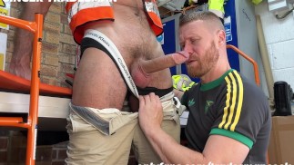 Hung hairy XL construction worker fucks and Creampies work mate on site