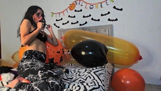 HALLOWEEN MASS POP BIG BALLOONS PART 1 (full video on C4S / MV / OF / Membersite)