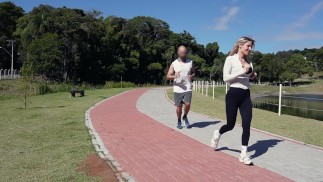 Cheating Big Tits Wife Seduces Stranger Jogger And Gets Her Mouth, Pussy And Tits Fucked