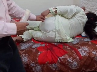 Индийская большая задница, большие сиськи, сводная тетя, часть 2, сцена 1