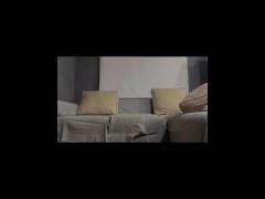 Cuando uno se sienta tranquilo a ver una peli, aparece ella con ganas de cojer 😈