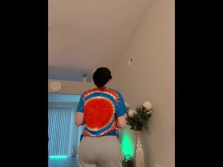 Встряхивание Booty 4 u