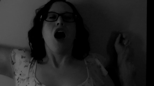 Red Lipstick Blowjob in the Shadows – She’s Addicted to My Cock