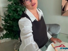 mientras ella pinta yo le entierro mi pincel 3/16