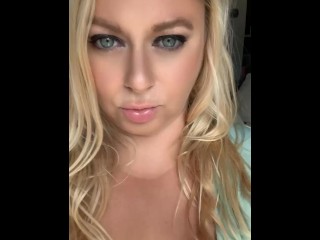 Huge Titty Milf!