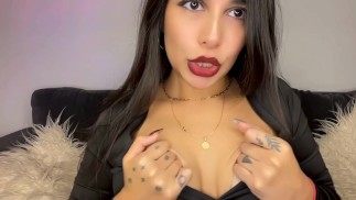 FINDOM MOMMY FOR  BROKE BETA LOSER