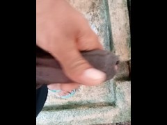 My dick got bigger this morning. උදේම මගේ පයිය මෝල් උනා