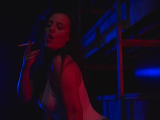 Курение Fetish. Длинные стройники. Тотальное обольщение. - Вдохни меня Denice K