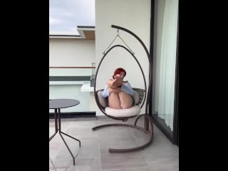 🍑Только мои ноги... Или это нечто большее? 👀