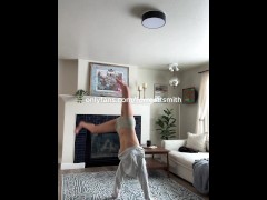 Petite Teen’s Beach Slip Caught Live Sparks Viral Buzz